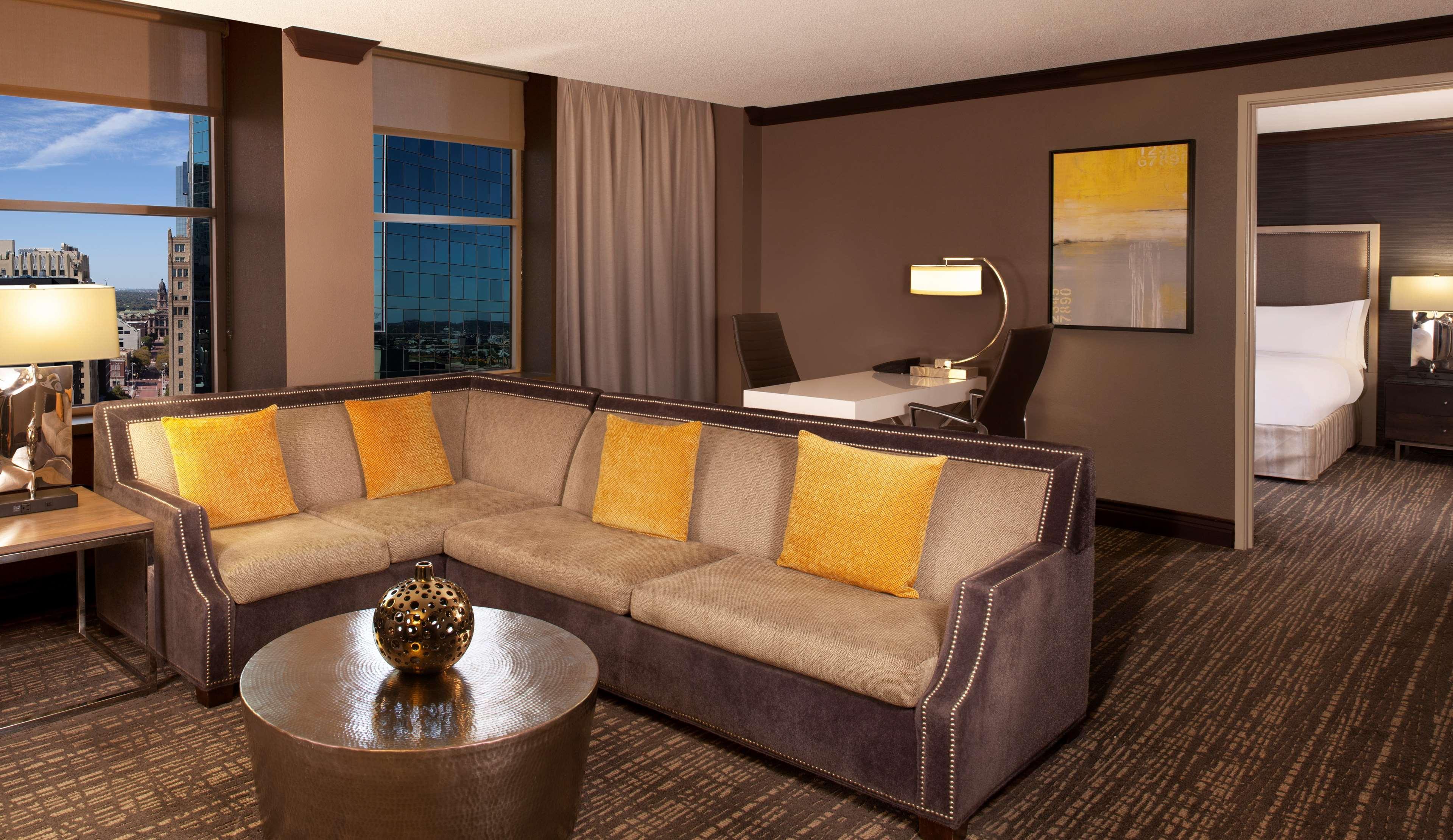 Hilton Fort Worth Exterior photo