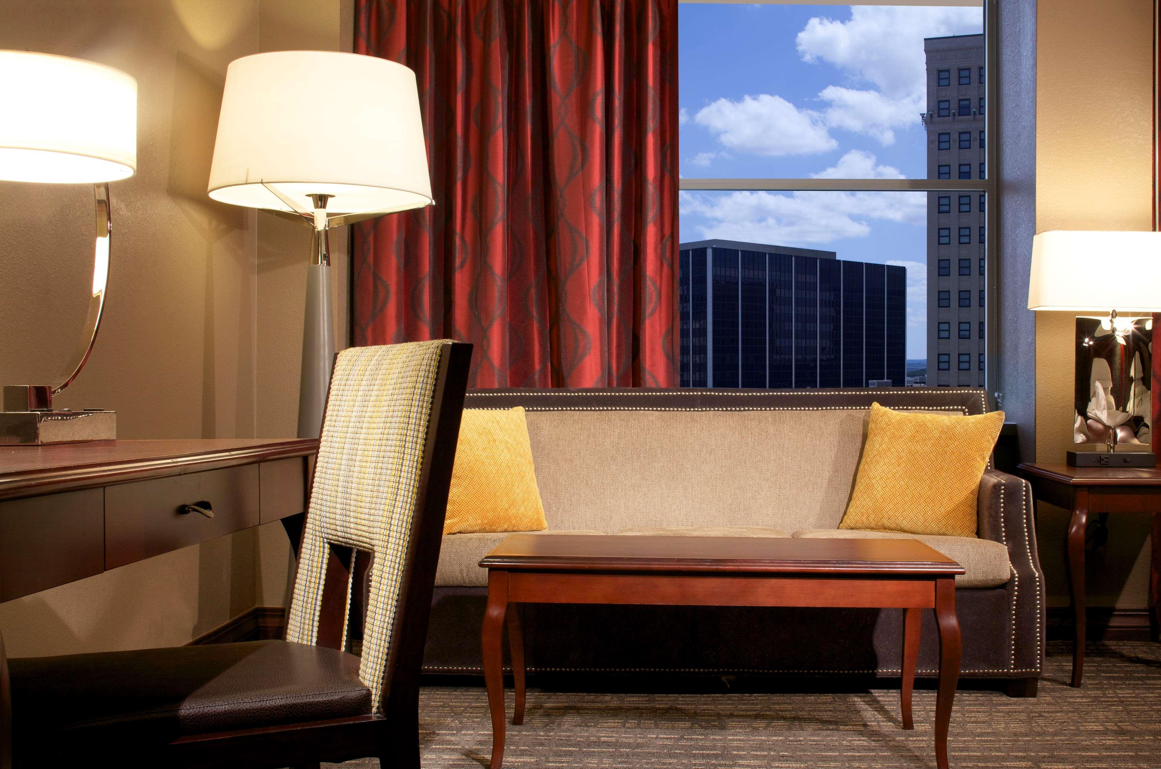 Hilton Fort Worth Exterior photo
