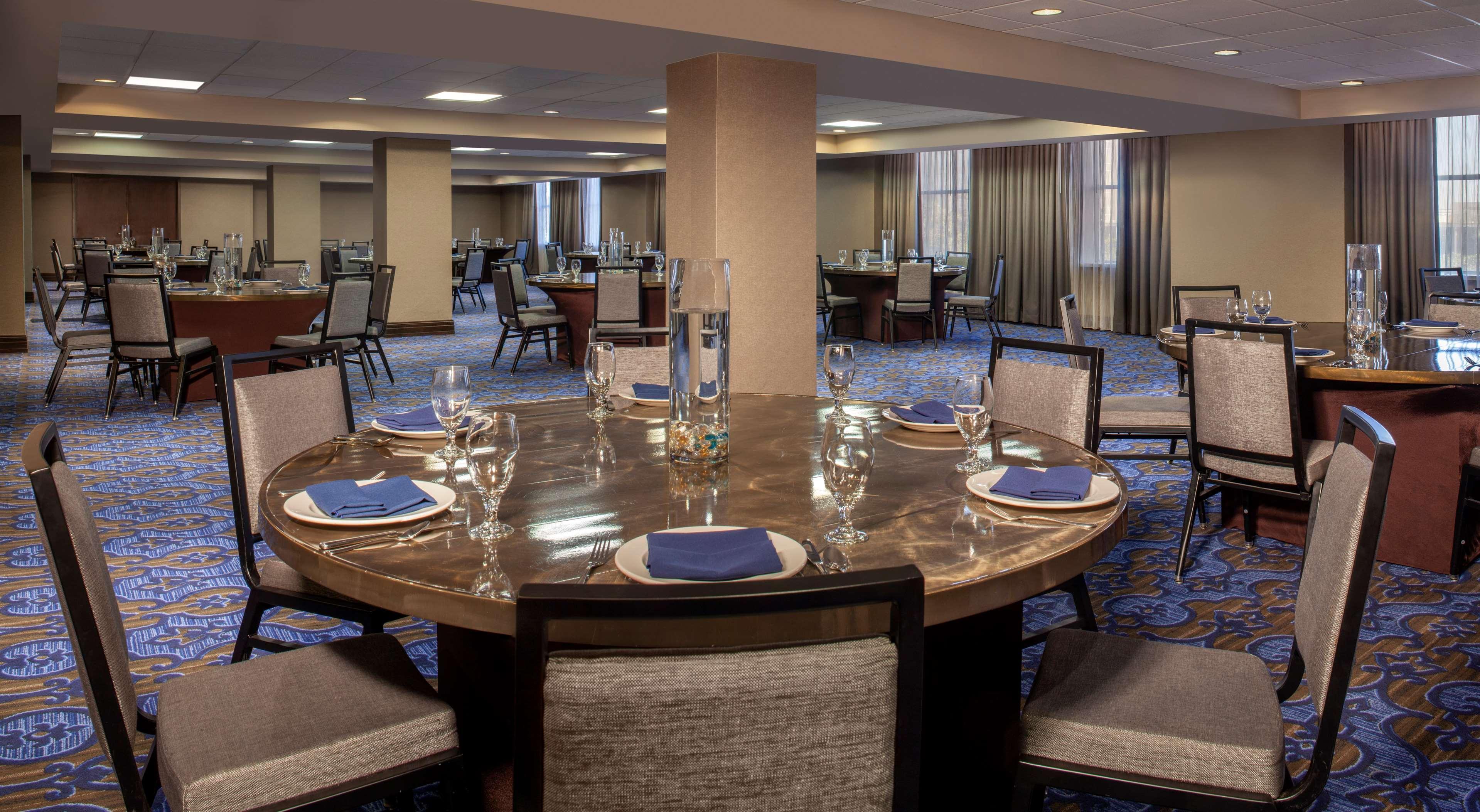 Hilton Fort Worth Exterior photo